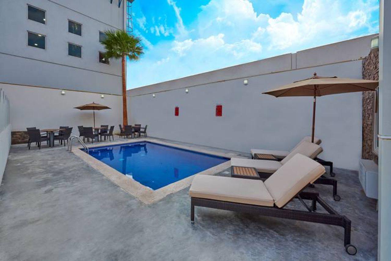 Extended Suites Cancun Cumbres Exterior foto